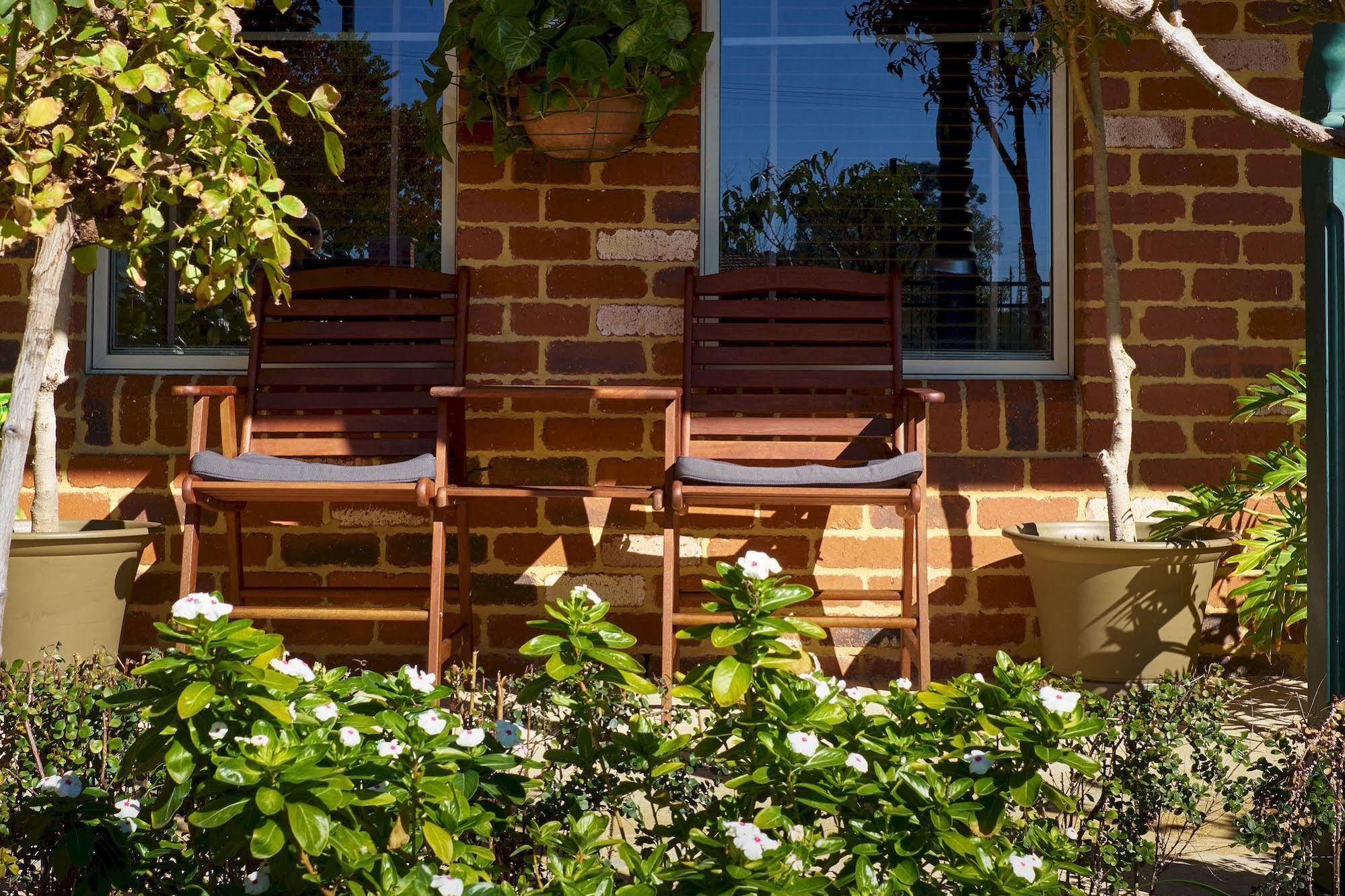 Durham Lodge Bed & Breakfast Перт Экстерьер фото
