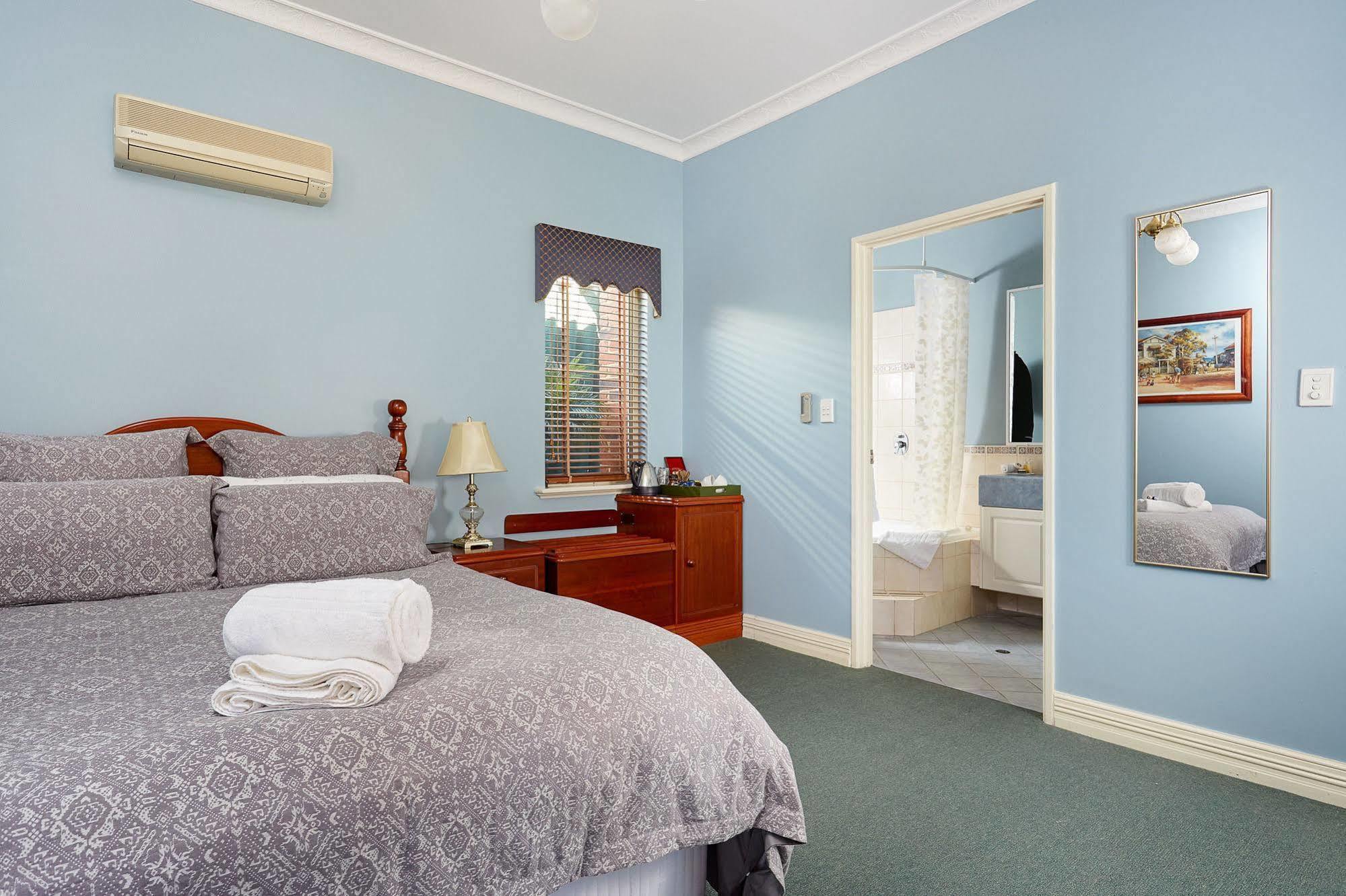 Durham Lodge Bed & Breakfast Перт Экстерьер фото